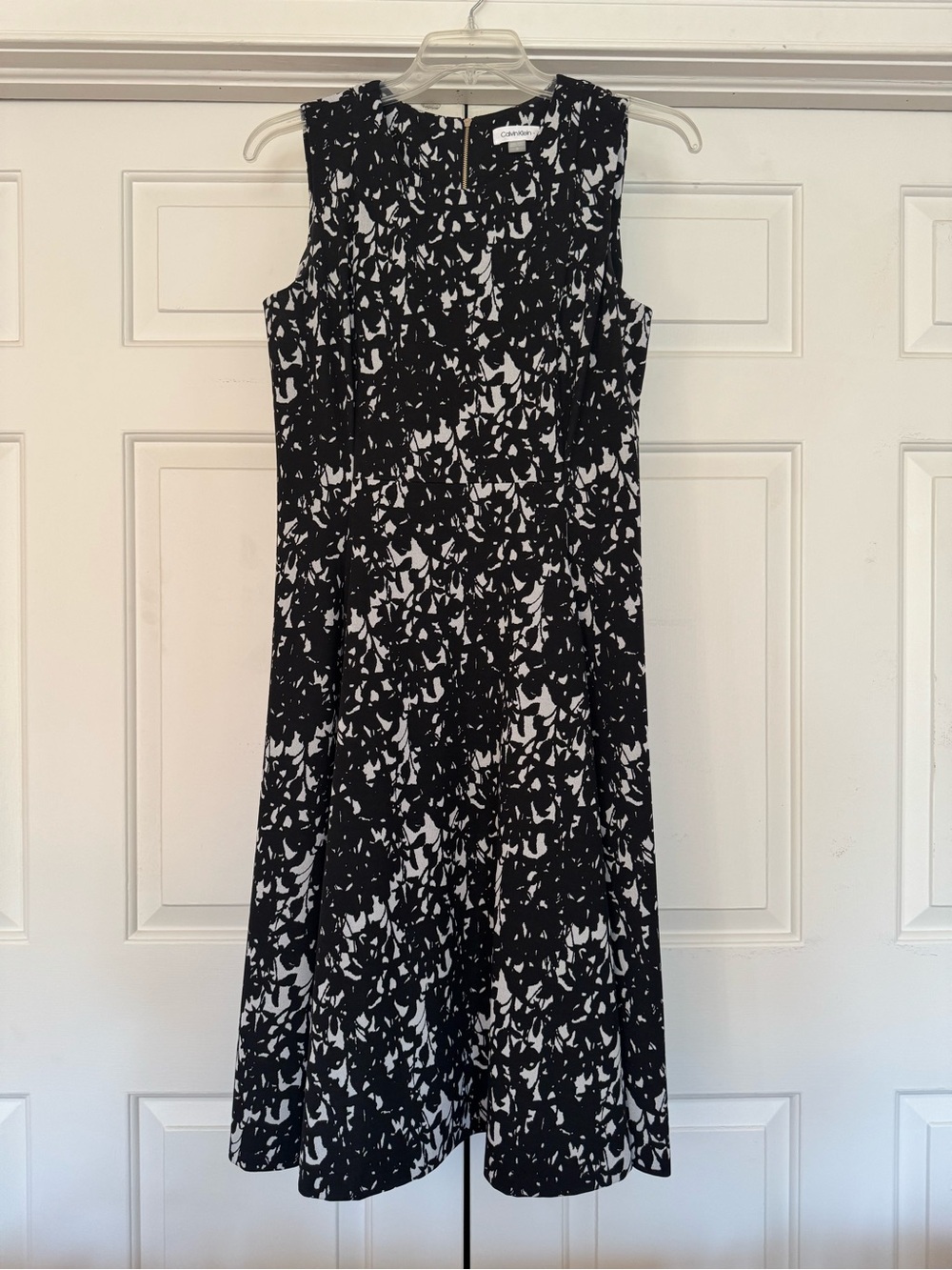 Calvin Klein Black and White Abstract Print Sleeveless Dress